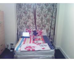 Ofer spre inchiriere camere duble Ilford 07467510773