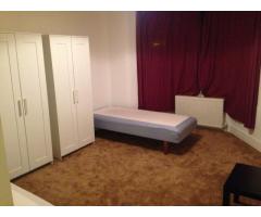 Inchiriez camere in Romford